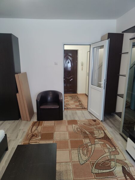 Racari-Kaufland, proprietar.