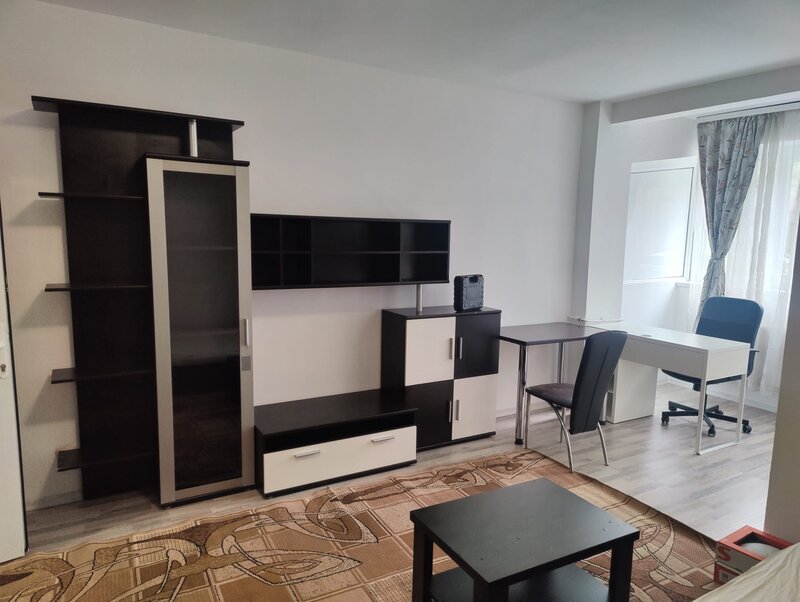 Racari-Kaufland, proprietar.